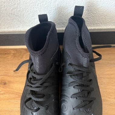 NIKE phantom luna