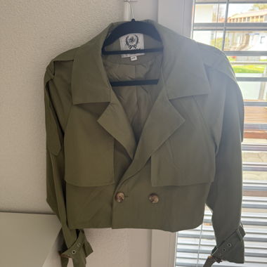 Kurzer Trenchcoat in Khaki, Grösse S/M 