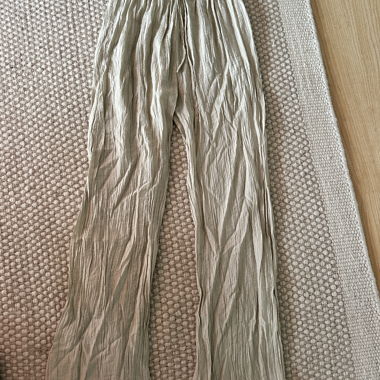 Light trousers