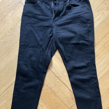 Schwarze Jeans 
