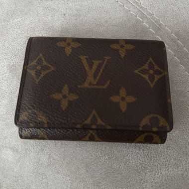 Louis Vuitton monogram card holder