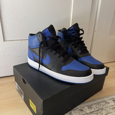 Jordan 1 mid blue/black