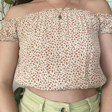 Haut floral Brandy Melville