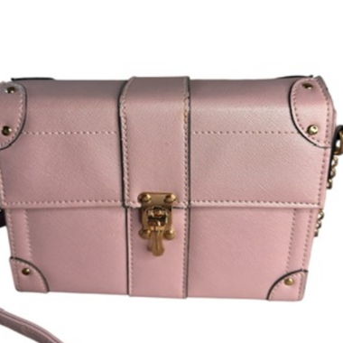 Sac à main rose avec bandoulière