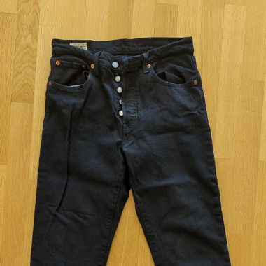 Levi's 501 straight jean
