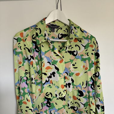 Seidige Frühlingsbluse