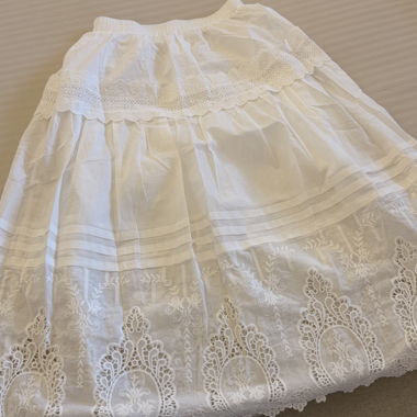 Gonna midi bianca romantica in pizzo – Boho Chic 