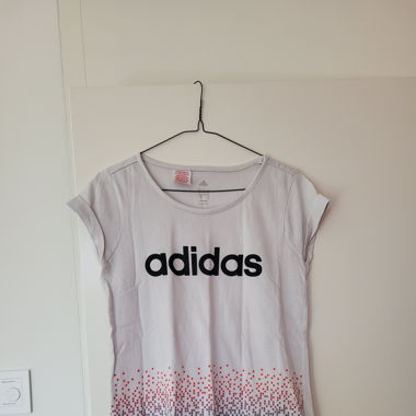 Weisses T-Shirt
