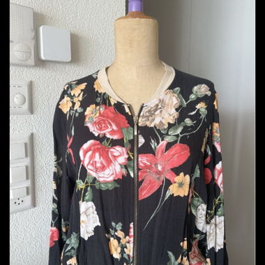 Rinascimento Floral-Zipjacke