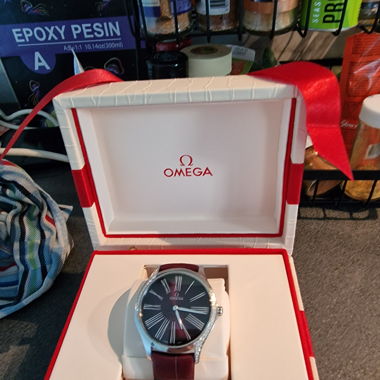 Montre oméga tresor