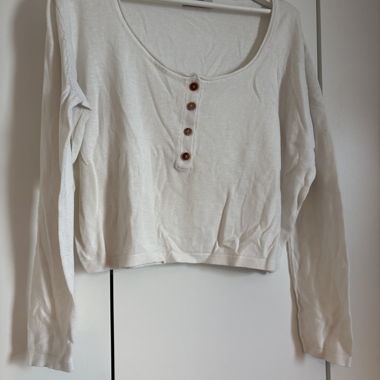 White Long-Sleeve Top