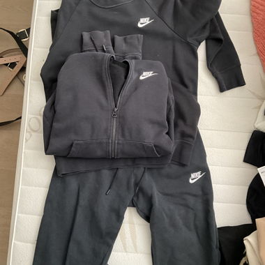 Ensemble nike