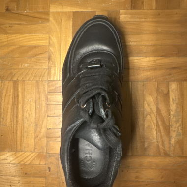 Schwarzer Schnürschuh