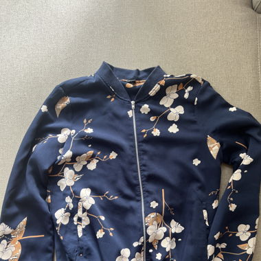Leichte Jacke