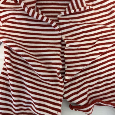 Cardigan a righe rosse e bianche