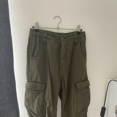 grüne Cargo Hosen
