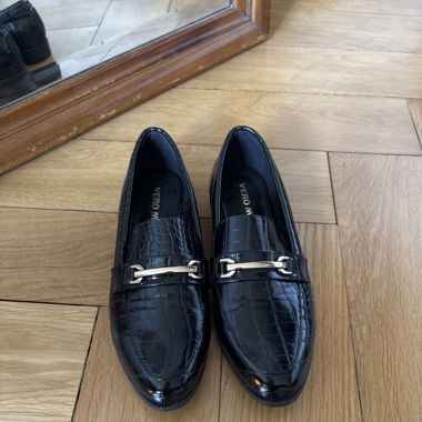 Schwarze Lack Loafer Gr. 39 Vero Moda 