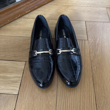 Schwarze Lack Loafer Gr. 39 Vero Moda 