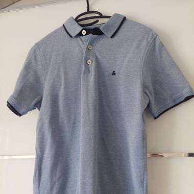Polos