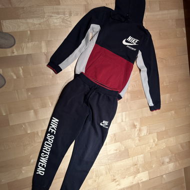 Nike Sportswear