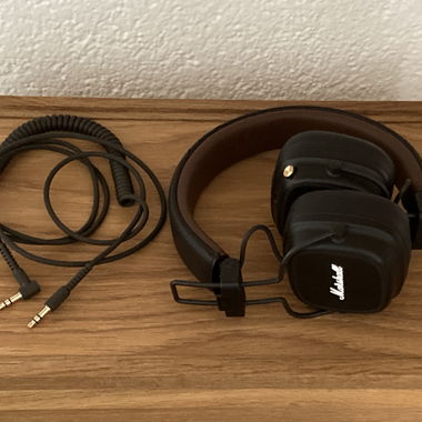 Casques Marshall marron