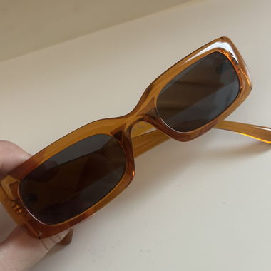 Lunettes de soleil rétro