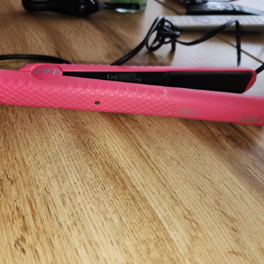 Hair straightener