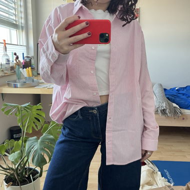 Gestreiftes rosa Hemd
