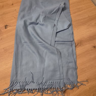 Écharpe bleu clair 
