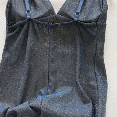 Robe nuisette bleue brillante