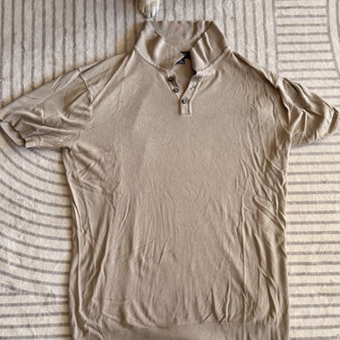 Beiges Poloshirt