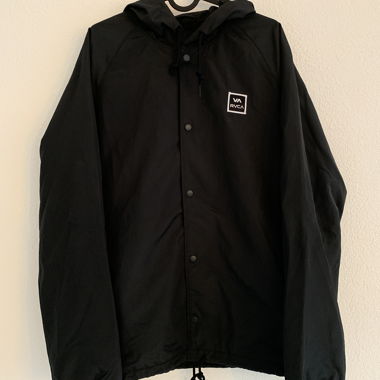 RVCA schwarze Kapuzenjacke