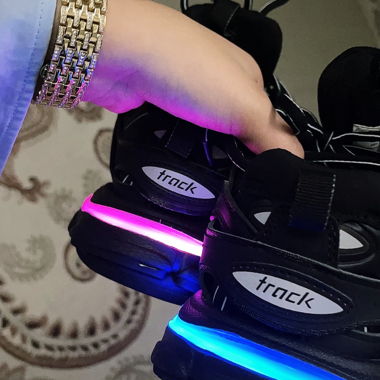 Balenciaga Tracks mit LED 