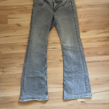DIVIDED H&M Schlagjeans grau Grösse 40