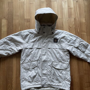 Helly Hansen Winter Jacket / Ski Jacket beige M