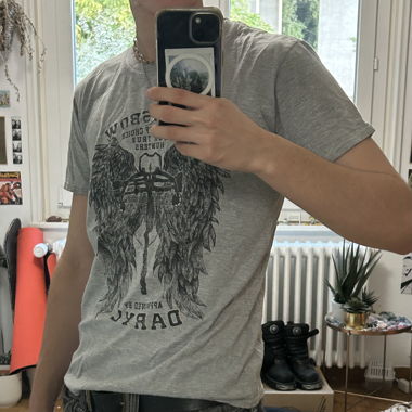 Grey y2k grunge shirt