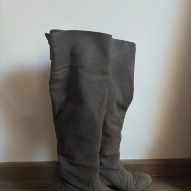 Magnifique paire de bottes Chanel
