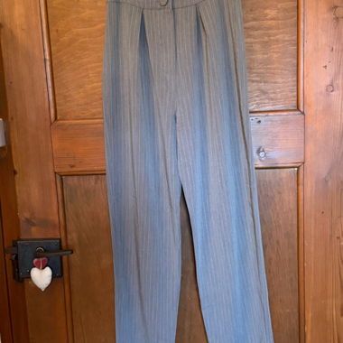 Pantalon de costume gris à rayures 