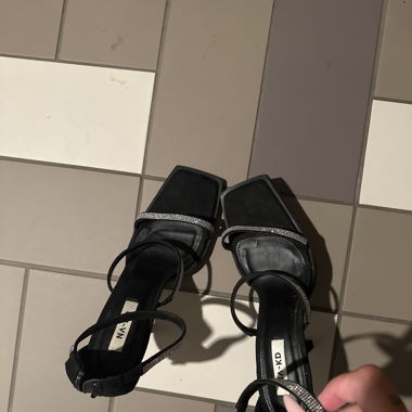 High Heels schwarz mit Glitzer