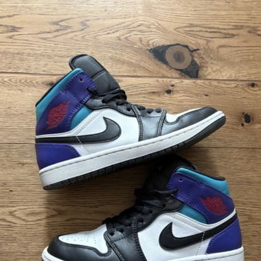 Nike Air Jordan 1 Mid Gr 40
