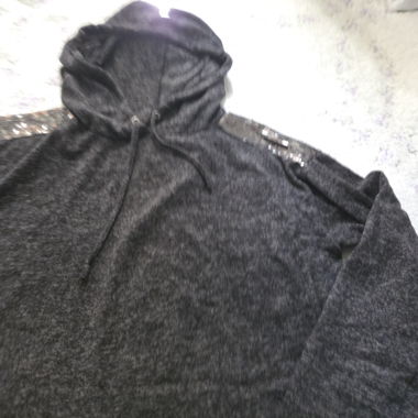 Hoodie à sequins gris