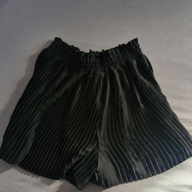 Zara Black Pleated Shorts