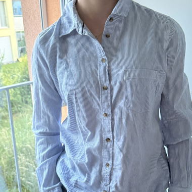White-blue striped loose shirt/blouse