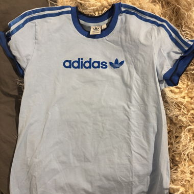 T-shirt Adidas