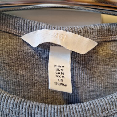 Graues H&M Crop Top, Grösse M