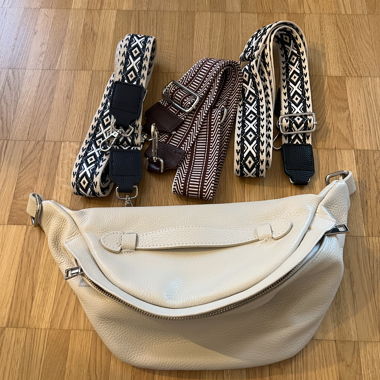 Crossbody leather bag