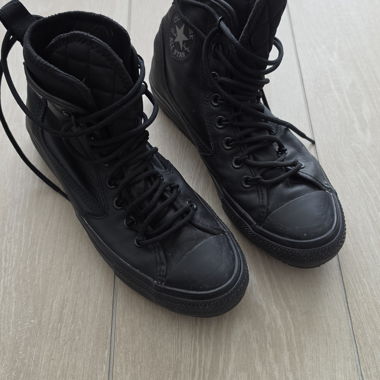 Schwarze Converse High-Top Sneaker