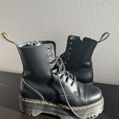 Dr Martens