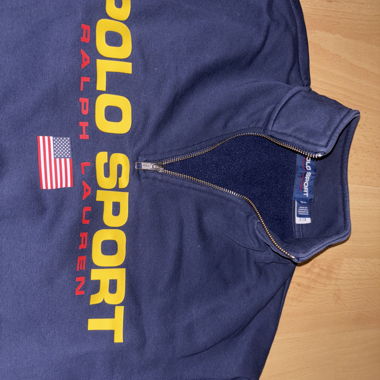 Polo sweater like new