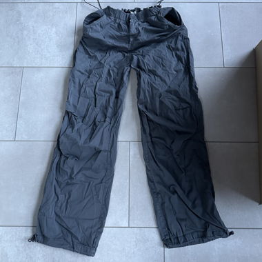 Schwarze leichte Hose S